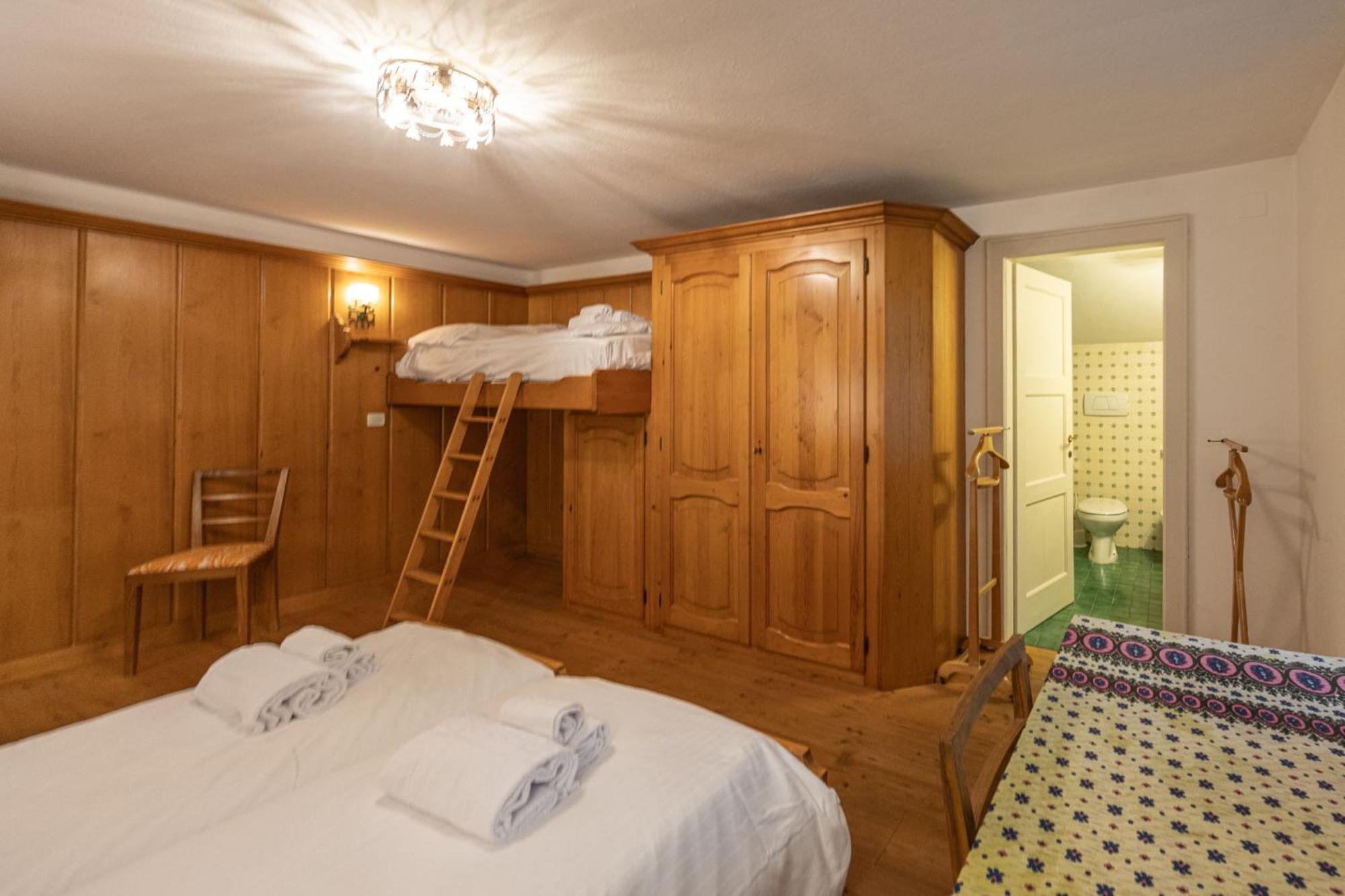 Casa Ca Dei Fiori A Due Passi Dal Centro Di Cortina Apartment Cortina d'Ampezzo Bagian luar foto