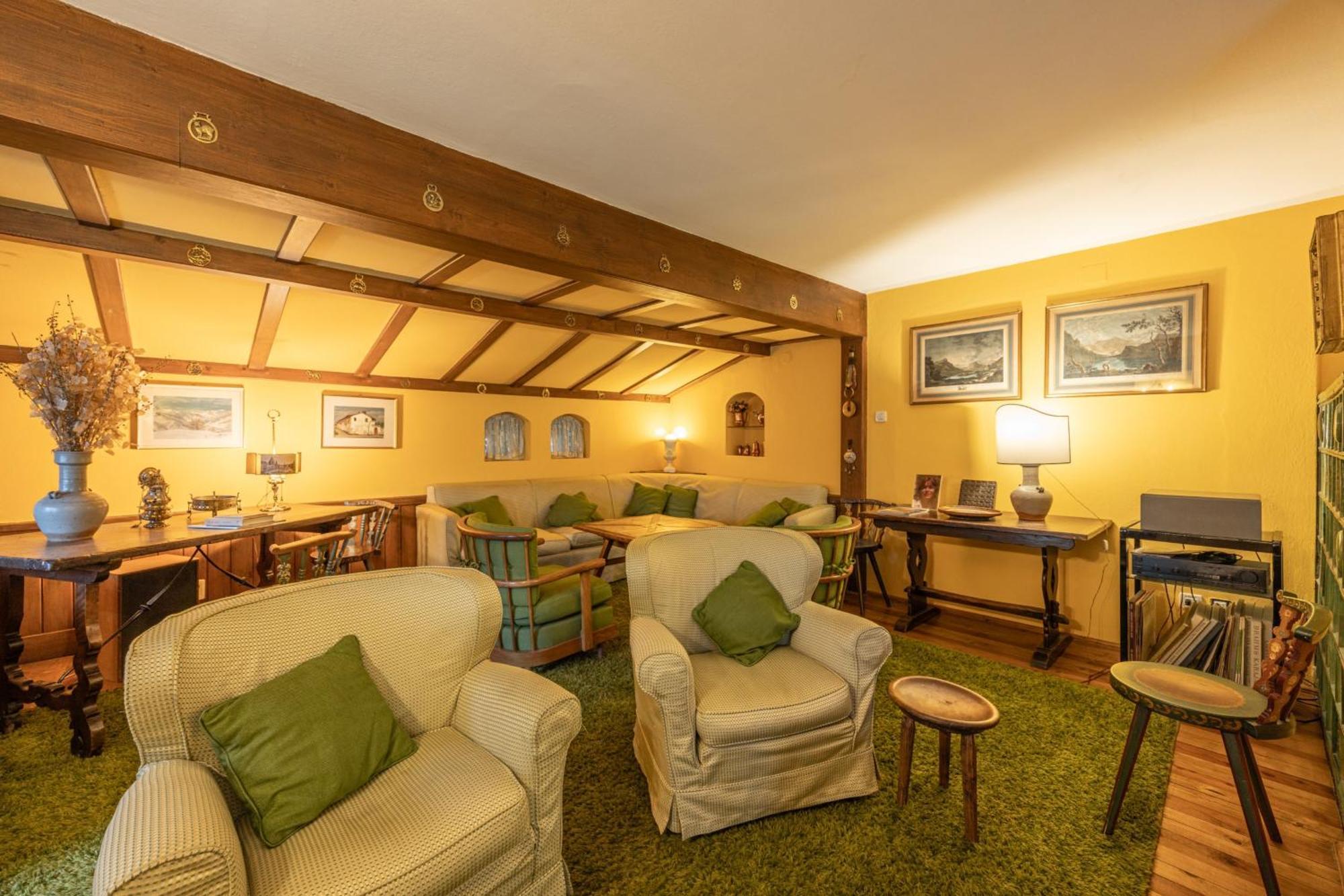 Casa Ca Dei Fiori A Due Passi Dal Centro Di Cortina Apartment Cortina d'Ampezzo Bagian luar foto