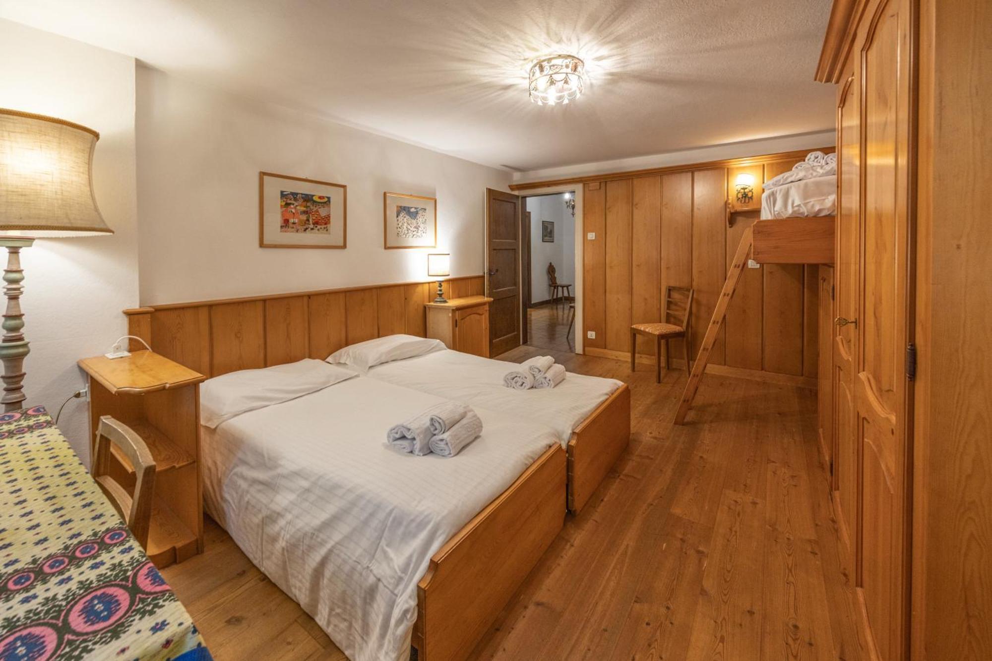 Casa Ca Dei Fiori A Due Passi Dal Centro Di Cortina Apartment Cortina d'Ampezzo Bagian luar foto